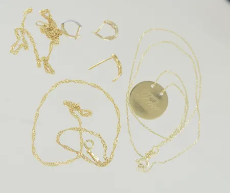 Div guld, defekter, 14K Vikt: 3,8 g