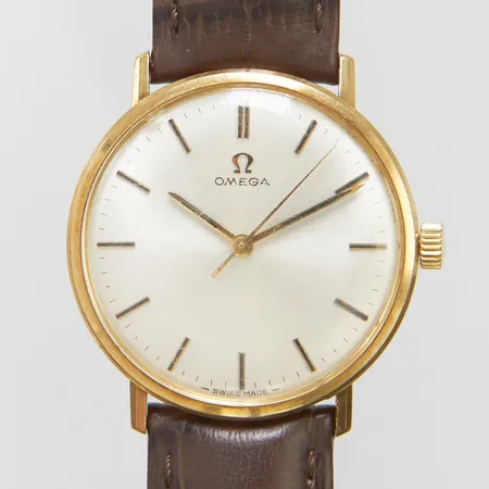 Herrur Omega 14K 33,5mm manuell, brunt läderarmband ej original, gravyr, inga tillbehör.