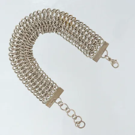 Armband längd justerbar ca 21-25cm, bredd 23mm, 925/1000 silver Vikt: 58,5 g