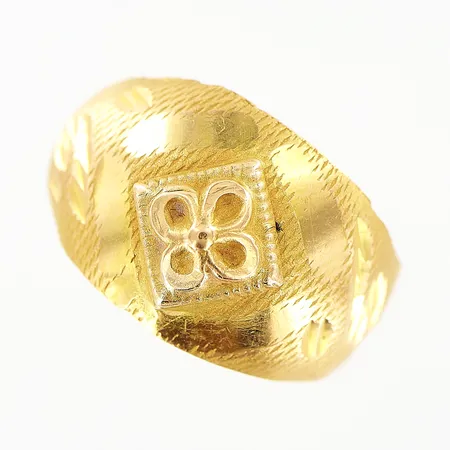 Ring mönster stl:16½ bredd 4-12mm defekt skena 21K.  Vikt: 1,6 g