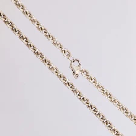 Kedja längd 43,5cm bredd 6,3mm, trasig vid lås, silver 925/1000 Vikt: 38,6 g