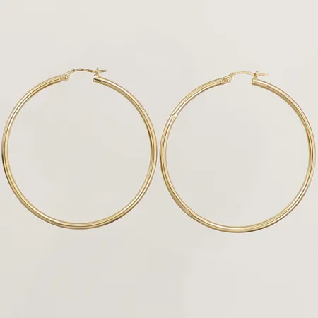 Ett par örhängen Ø42mm, bredd 2mm, bucklor, 18K  Vikt: 2,1 g