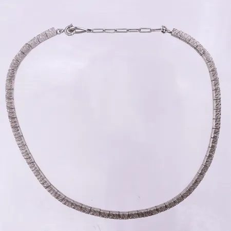 Collier,längd ca 38-45 cm,bredd 5.7 mm,silver 835/1000. Vikt: 32,2 g