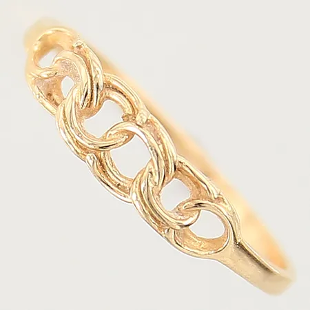 Ring doserad Bismarck stl:16¾, bredd:3-4mm, 18K  Vikt: 1,2 g