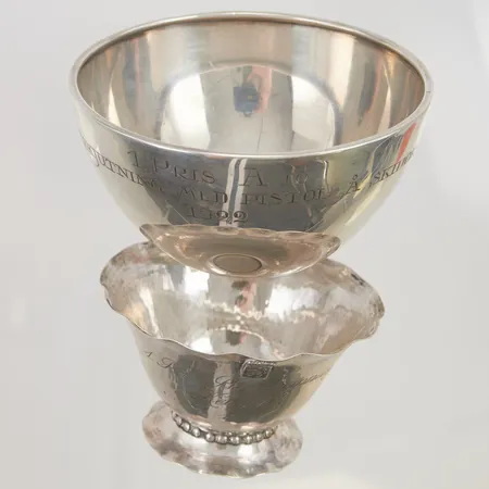 2 Skålar skyttepris gravyr 830/1000 Silver 102,4g.