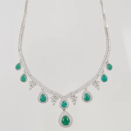 Collier ca 44cm, gröna/vita stenar, 925/1000 Silver 35,5g.