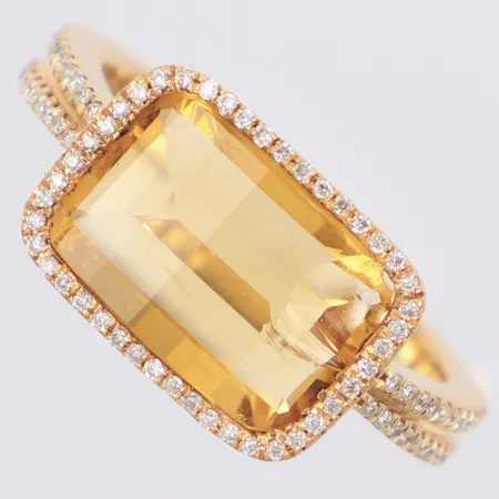 Ring med gul sten och diamanter 82xca0,005ct stl:17, bredd 2,3-9,8mm, nagg på sten, två diamanter saknas, 18K  Vikt: 4,9 g