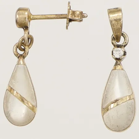 Udda örhänge och hänge, slitet, 835/1000 silver Vikt: 1,8 g