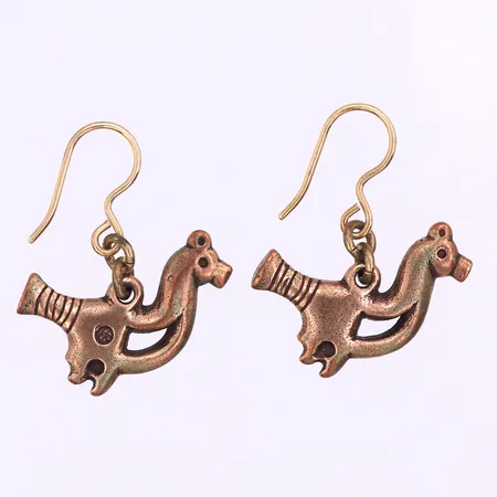 Örhängen paret Kalevala,höjd med ögla ca 27 mm,brons.