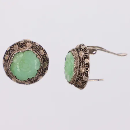 Örhängen med gröna stenar Ø20,5mm clips, något skeva, silver 830/1000 Vikt: 10,5 g