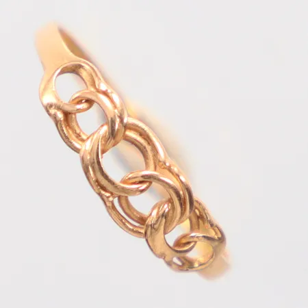 Ring Bismarck stl: 16¾, ojämn, 18K. Vikt: 1 g