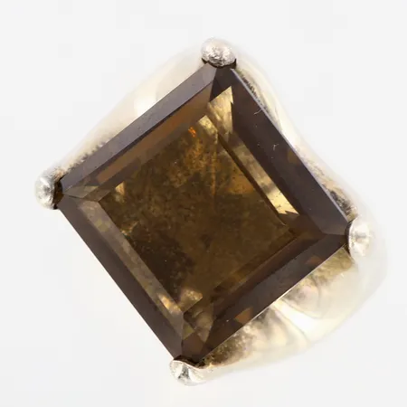 Ring U it´s you med bruntonad sten, stl:16¾ bredd:5-15mm, silver 950/1000, folder i dustpåse Vikt: 13,7 g