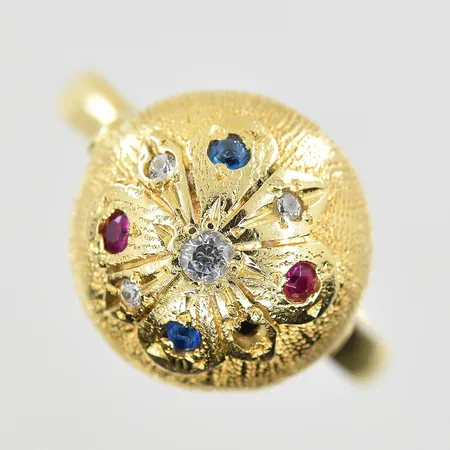 Ring med färgstenar, stl:18¾, Ø13 mm, skenans bredd 2 mm, 1 sten saknas, ostämplad, 18K. Vikt: 3,7 g