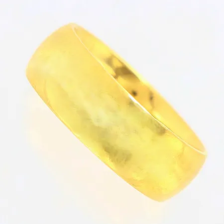 Ring slät, stl:17, bredd ca 7mm, 14K Vikt: 3,5 g