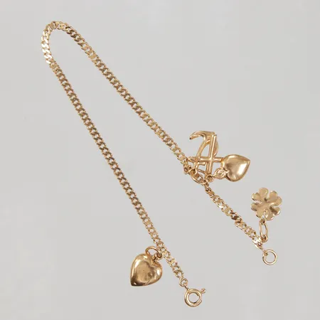 Armband Pansar med 3 berlocker längd 17,5cm bredd 2,3mm, sten saknas, 18K, Vikt: 4,6 g