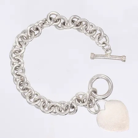 Armband med hänge i form av hjärta längd 18cm bredd 10mm silver 925/1000 Vikt: 44,9 g