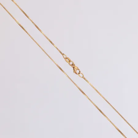 Kedja Venezia längd 48cm, bredd 0,9mm, brott i länk, 18K  Vikt: 3,8 g