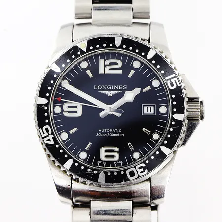 Herrur Longines Hydro Conquest, stål, automatisk, 40mm, ref L3 642 4 56 6, serienr 42791890, ca 2016, safirglas, datum, stållänk 21,5cm, extra länkdel 2cm, slitage och färgbortfall på glasring, box, inga övriga tillbehör.