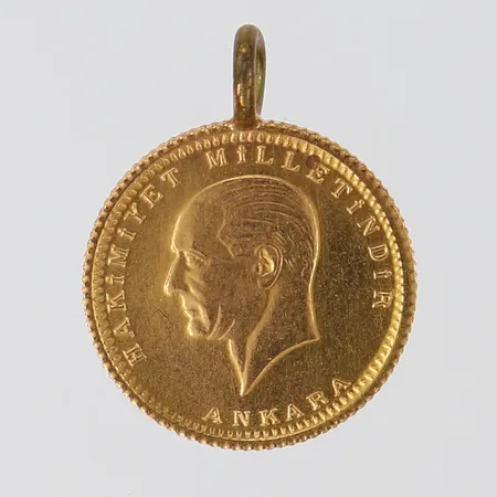 Hänge/mynt Ataturk, Ø15mm, 1923, ögla i metall, 22K.  Vikt: 1,9 g