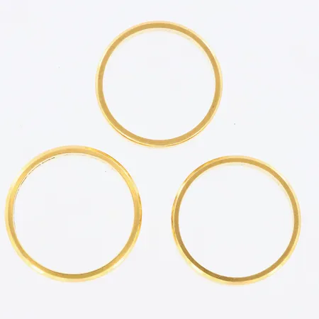 3 släta ringar med gravyr, 18K Vikt: 16,4 g