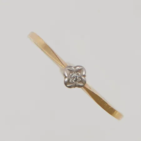 Ring skev, 18K 1,1g.