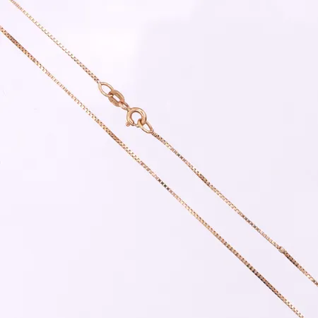 Collier Balestra Venezia,längd ca 40 cm,bredd 1 mm, lagning på länken, 18k. Vikt: 2,4 g