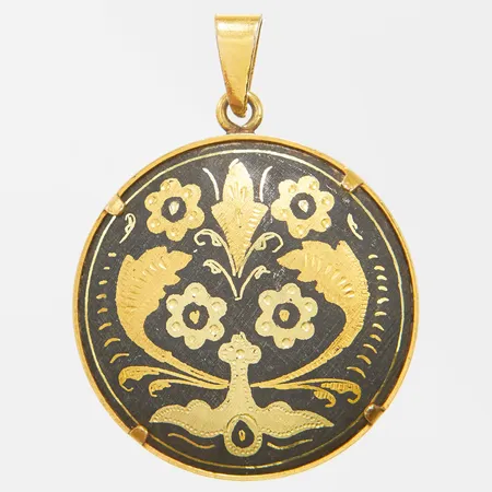 Hänge längd 40mm, bredd 30mm, gulmetall. 