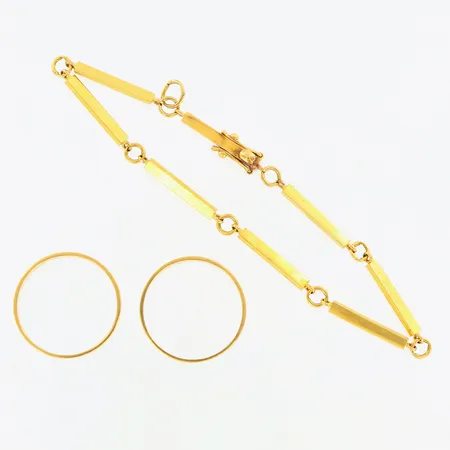 2 ringar 1 armband, med gravyr, 18K Vikt: 12,2 g