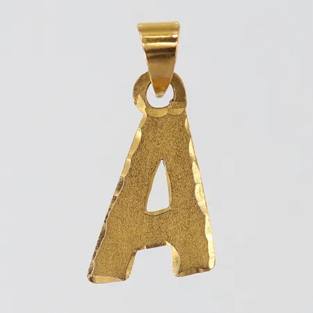 Hänge "A" 25,5x12,5mm ink ögla, 21K.  Vikt: 1,2 g