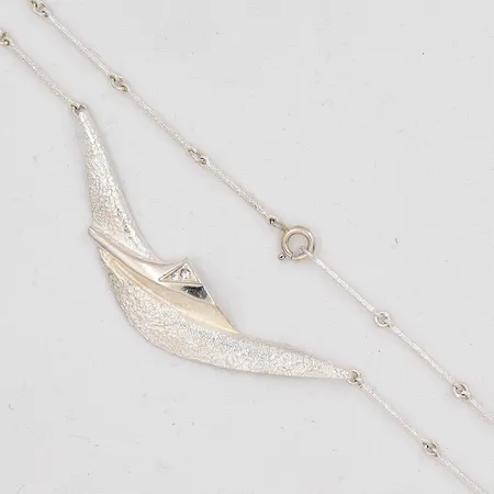 Collier med vit sten 54cm silver 925/1000 Vikt: 12,3 g