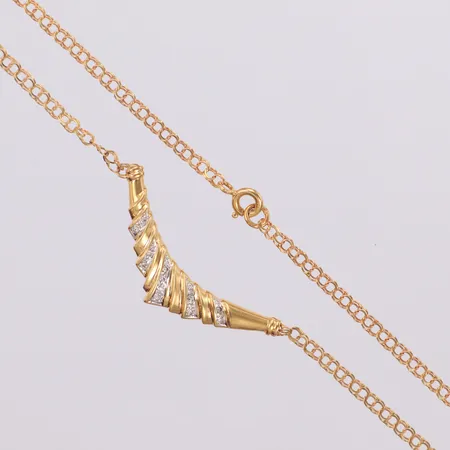 Collier Bismarck med diamanter 13xca0,01ct längd 43cm, bredd 2,5-8mm, 18K  Vikt: 5,5 g