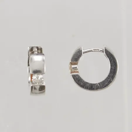 Örhängen diamanter 2x ca 0,10ct 12mm bredd 4mm, 18K 4,1g.