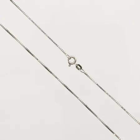 Kedja Venezia längd ca 61 cm, bredd 1mm, 925/1000 silver Vikt: 4 g