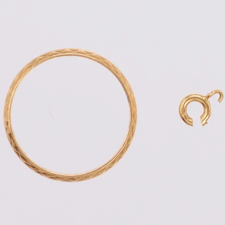 Ring och del av lås defekt, 18K  Vikt: 4,2 g
