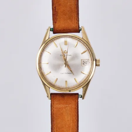 Herrur Certina certidate, doublé, manuell, datum, repigt/spricka i glaset,, repig bakboett, inristat med gravyr/namn på boetten, boettnr: 5327 061 5272468, med läderband, inga tillbehör