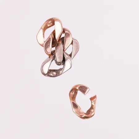 Del av kedja, 14K guld. Vikt: 1 g