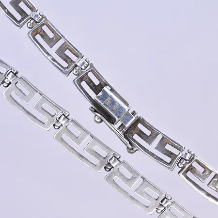 Collier längd 46 cm, bredd 7 mm silver 925/1000. Vikt: 27,3 g