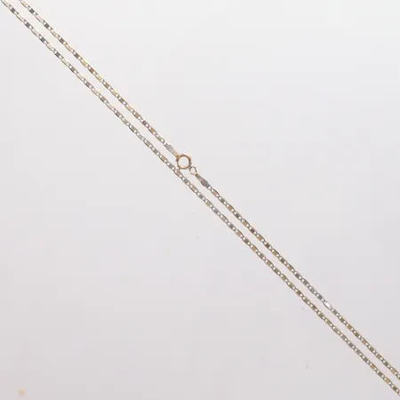 Kedja längd 42cm, bredd 2mm, vitguld 18K. Vikt: 1,8 g