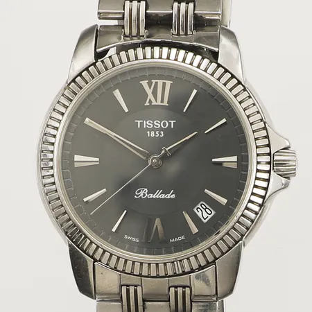 Herrur Tissot Ballade, stål, quartz, 36mm, refnr C477/577, datum, stållänk ca 17,5cm, repig, skadad länk vid fäste, repor, inga tillbehör. 