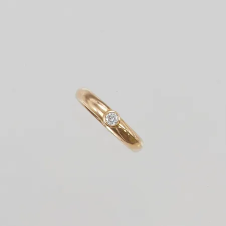 Ring diamant 0,10ct stl:16¼ bredd 3,5mm gravyr 18K 5,2g.