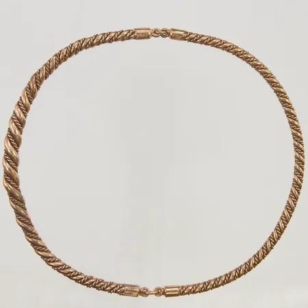 Collier Kalevala Koru halvstelt, ca 40cm bredd 5-8mm, brons, signerad.