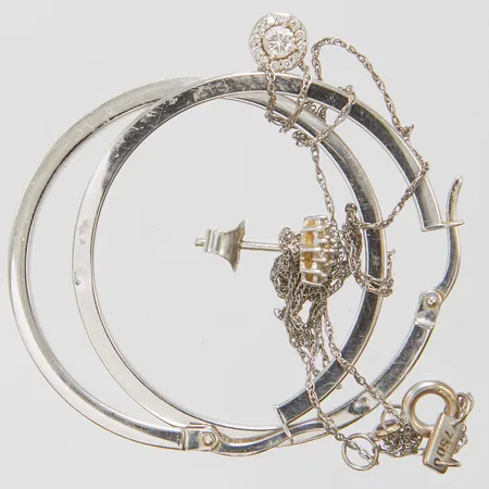 Diverse guld defekta 18K , bruttovikt: 4,4g Vikt: 4,4 g