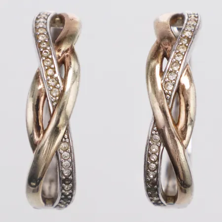 Ett par örhängen med vita stenar Creoler Ø32,5mm bredd 2,5-8mm, glapp lås silver 925/1000 Vikt: 10,8 g