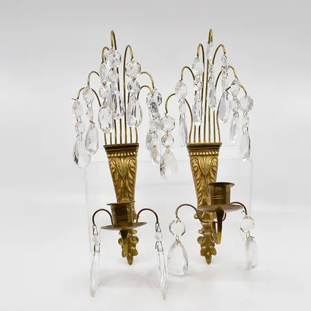 Ett par lampetter i mässing med prismor höjd 35cm