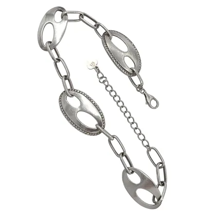 Armband silver 925/1000, längd 19 cm, bredd 14 mm, vidhängande berlock "Hjärta"  Vikt: 11,3 g