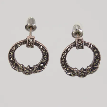 Örhängen med markasiter längd 20mm, bredd 16mm, stoppar oädel metall, silver 925/1000  Vikt: 4,4 g