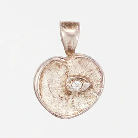 Hänge med vit sten från Finnfeelings 14x10mm, silver 925/1000 Vikt: 1,2 g