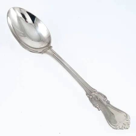 12 kaffeskedar Olga i silver. De är 122 mm långa och väger 196,9g. GAB kattfot.