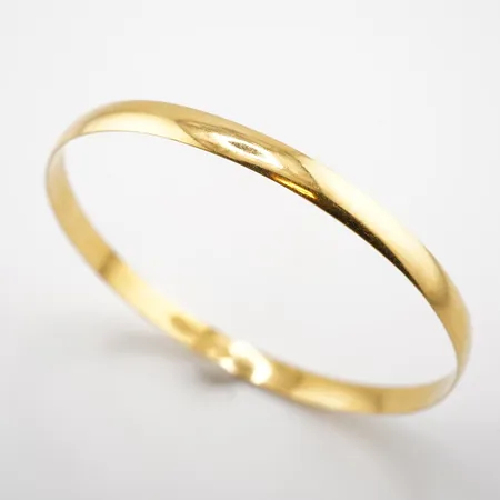 Armring, innermått 20cm, bredd 5,5mm, 21k Vikt: 13 g