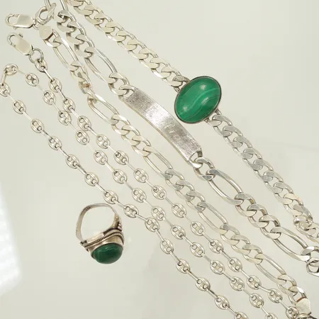 3 armlänkar, armlänk med grön sten, halskedja, Ring med grön sten, defekta delar, saknar lås, silver 925/1000-delar 112,9g totalt,